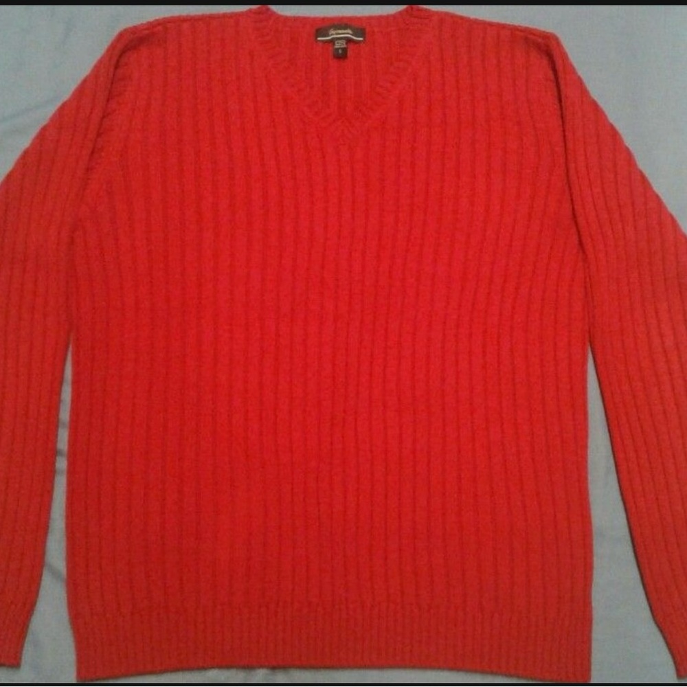 Men’s Façonnable

V-Neck; Long Sleeve Sweater